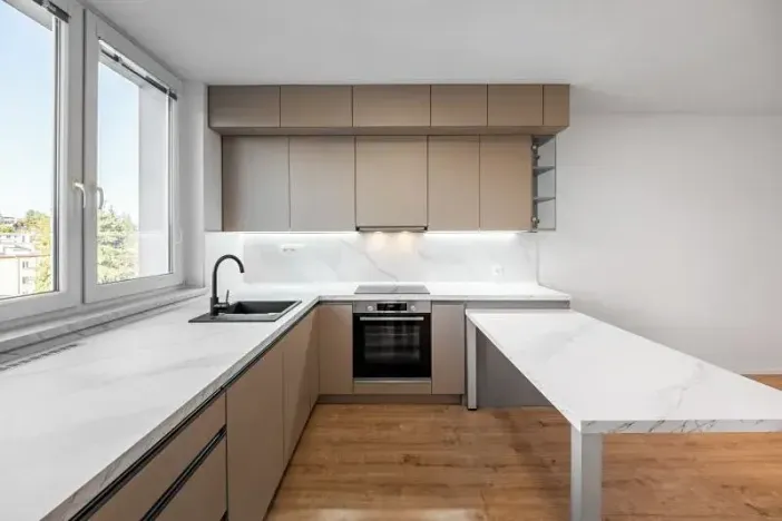 Prodej bytu 4+kk, Zlín, Budovatelská, 80 m2