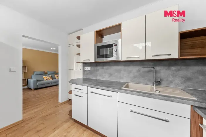 Prodej bytu 2+1, Povrly, Sídliště II, 56 m2