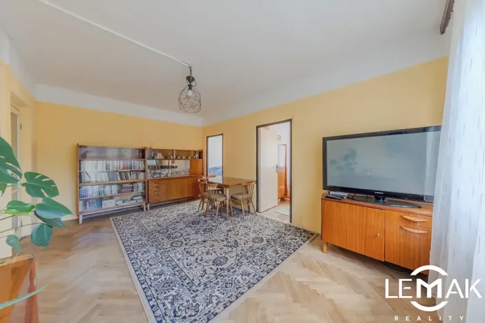 Prodej bytu 3+1, Olomouc, tř. Svornosti, 61 m2