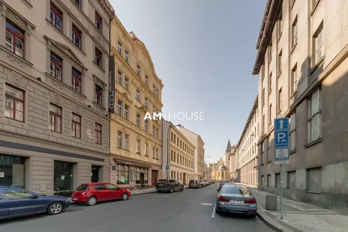 Pronájem restaurace, Praha - Nové Město, Pštrossova, 130 m2