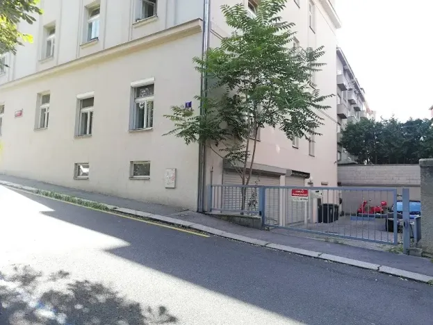 Pronájem bytu 2+kk, Praha - Nusle, Jaurisova, 51 m2