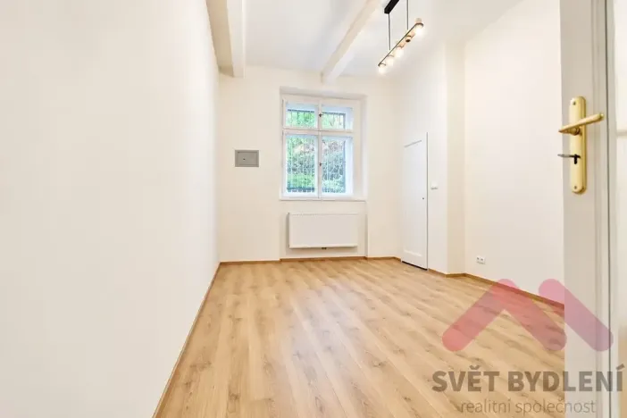 Pronájem bytu 2+kk, Praha - Vršovice, Slovinská, 45 m2