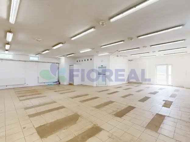 Prodej výrobních prostor, Lhůta, 320 m2