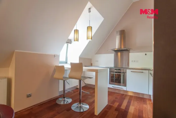Prodej kanceláře, Praha - Smíchov, Kartouzská, 664 m2