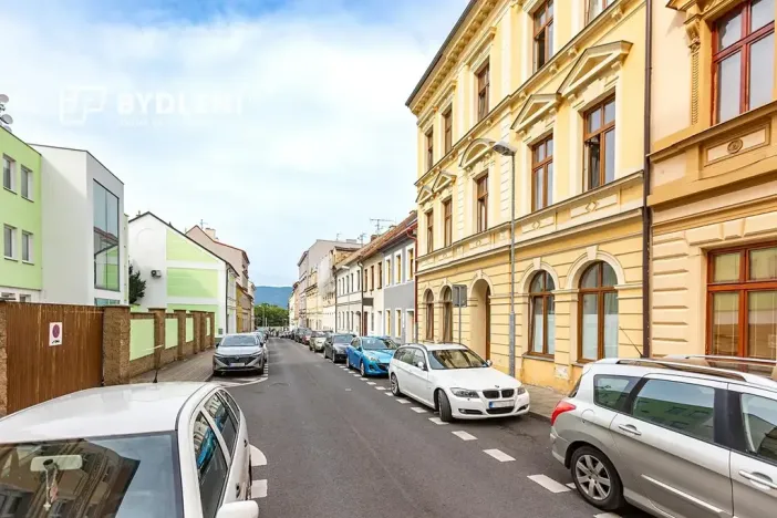 Pronájem bytu 1+1, Teplice, Revoluční, 48 m2
