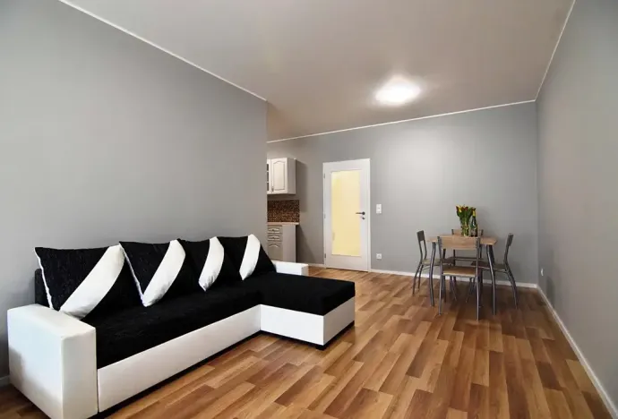 Prodej bytu 1+kk, Praha - Strašnice, Zvěřinova, 51 m2