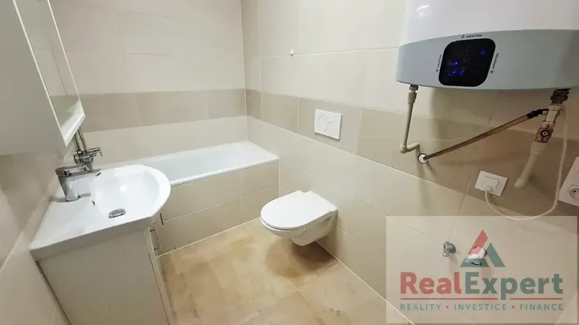 Pronájem bytu 1+kk, Praha - Vinohrady, Máchova, 34 m2