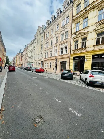 Prodej bytu 2+1, Karlovy Vary, Jaltská, 51 m2