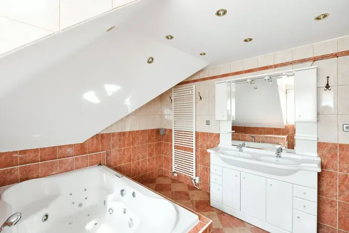 Pronájem rodinného domu, Praha - Štěrboholy, K valu, 220 m2