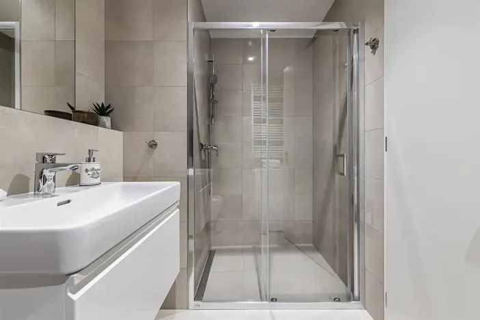 Pronájem bytu 1+kk, Praha - Karlín, Pobřežní, 27 m2