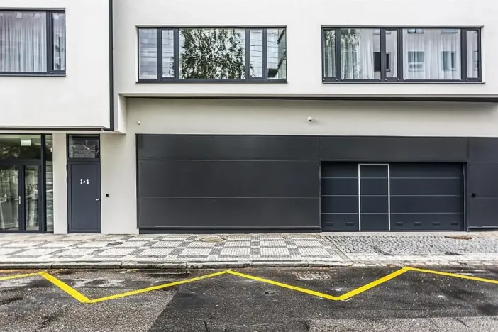 Pronájem bytu 1+kk, Praha - Karlín, Pobřežní, 27 m2