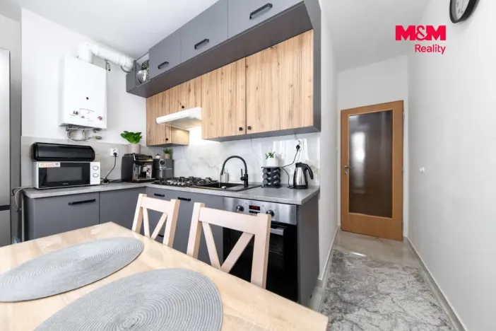 Prodej bytu 3+1, Brno - Líšeň, Bačovského, 75 m2