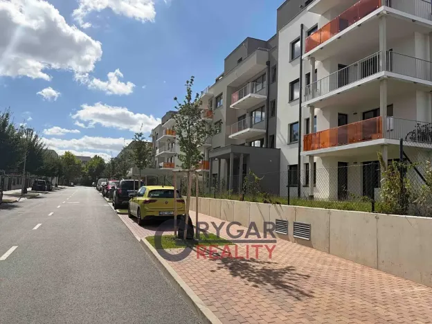Pronájem bytu 2+kk, Praha - Dolní Chabry, Za Pískovnou, 57 m2
