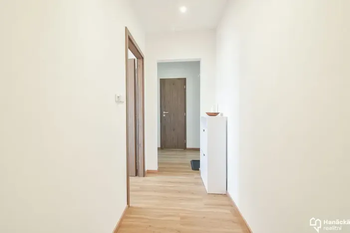 Pronájem bytu 2+1, Olomouc, Schweitzerova, 56 m2
