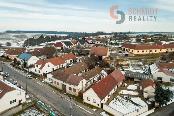 Prodej rodinného domu, Hostim, 381 m2