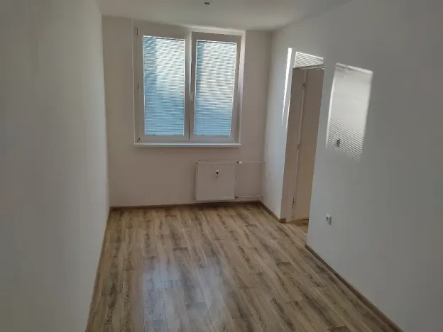 Pronájem bytu 2+1, Břeclav, Na Valtické, 43 m2