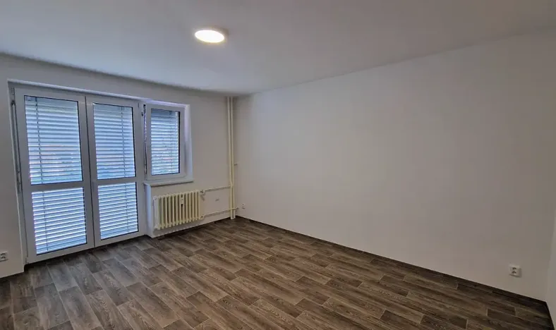 Pronájem bytu 2+1, Židlochovice, náměstí Míru, 52 m2