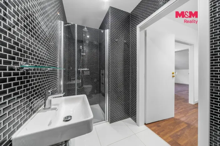 Prodej činžovního domu, Dalovice, Pod Strání, 486 m2
