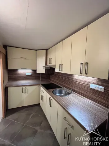 Pronájem bytu 1+kk, Kutná Hora, Komenského náměstí, 27 m2