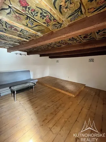 Pronájem bytu 1+kk, Kutná Hora, Komenského náměstí, 27 m2