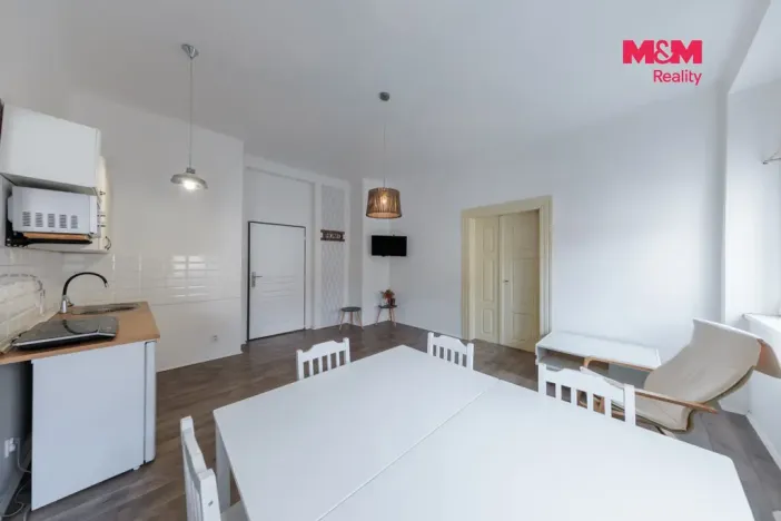 Prodej činžovního domu, Hroznětín, Mlýnská, 327 m2