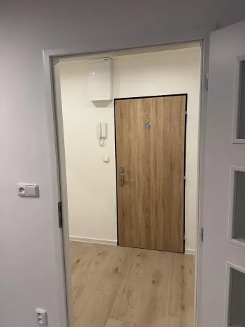 Prodej bytu 2+kk, Praha - Krč, Hurbanova, 41 m2