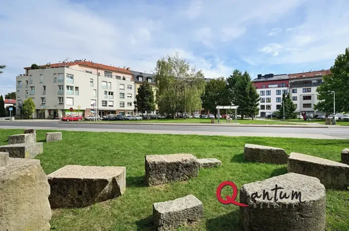 Prodej bytu 1+kk, Praha - Suchdol, Suchdolské náměstí, 19 m2