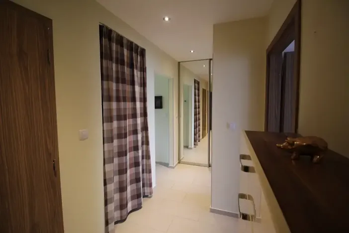 Prodej bytu 3+1, Praha - Troja, Na Šutce, 73 m2