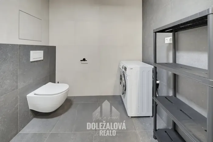 Pronájem bytu 1+kk, Jihlava, Okružní, 45 m2