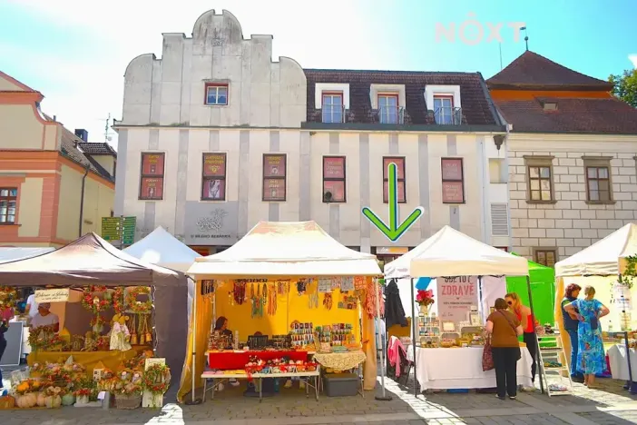 Pronájem obchodního prostoru, Třeboň, Masarykovo nám., 16 m2