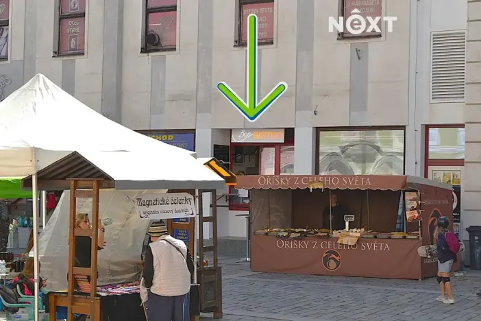 Pronájem obchodního prostoru, Třeboň, Masarykovo nám., 16 m2