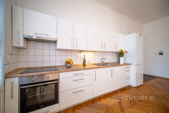 Prodej rodinného domu, České Budějovice - České Budějovice 3, Pražská tř., 200 m2