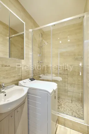Pronájem bytu 1+kk, Praha - Modřany, Angelovova, 28 m2