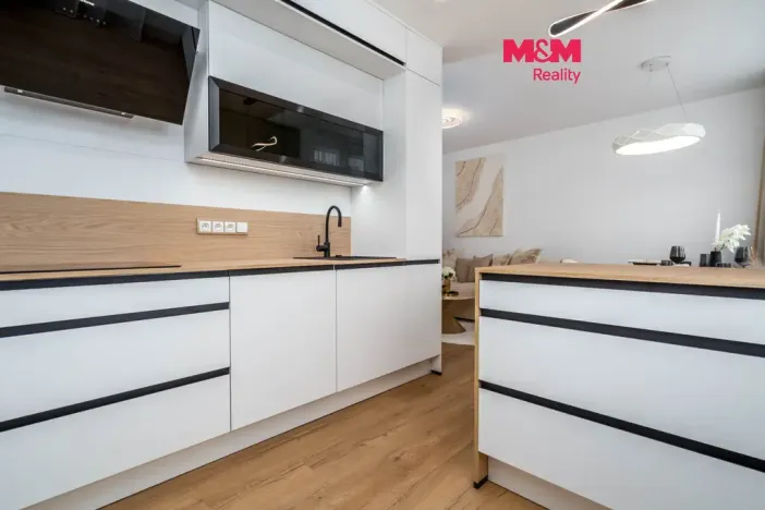 Prodej bytu 3+kk, Hradec Králové - Pražské Předměstí, Hrubínova, 75 m2
