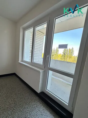 Pronájem bytu 1+1, Karlovy Vary, Úvalská, 36 m2