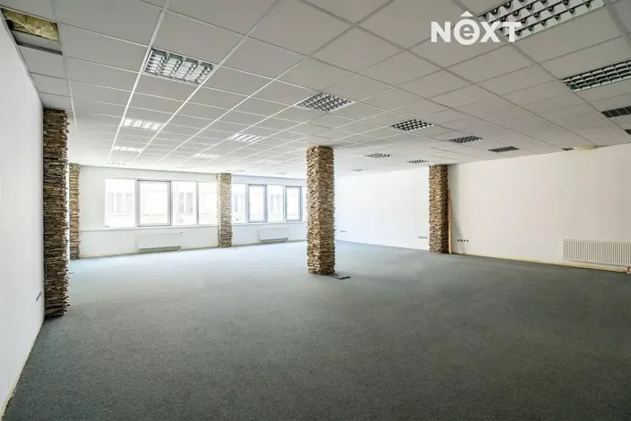 Prodej obchodního prostoru, Vrchlabí, Krkonošská, 905 m2