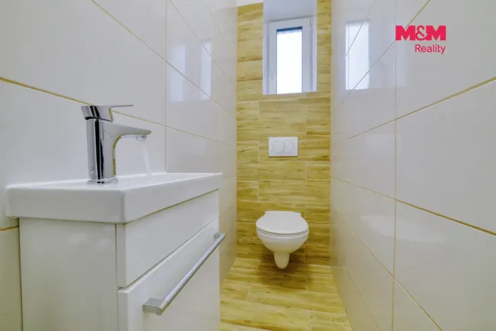 Prodej činžovního domu, Luby, Revoluční, 218 m2