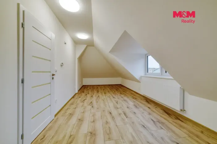 Prodej činžovního domu, Luby, Revoluční, 218 m2