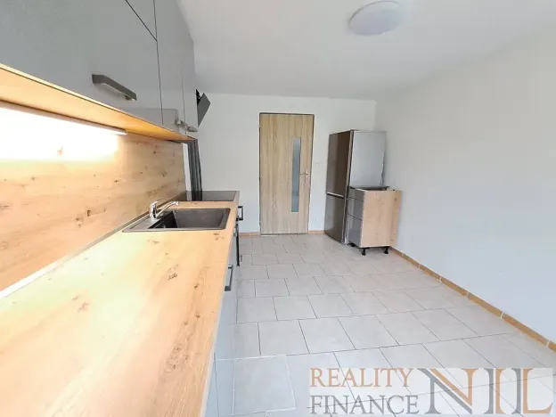 Pronájem rodinného domu, Plzeň, Pode Dvory, 80 m2