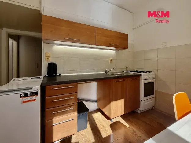 Prodej bytu 1+1, Ostrava - Poruba, Větrná, 37 m2