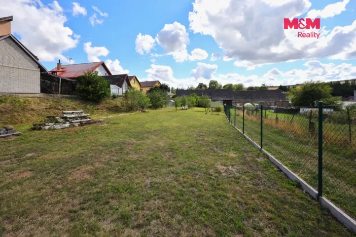 Prodej pozemku pro bydlení, Puklice, 1496 m2