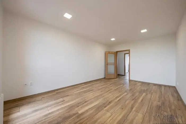 Pronájem bytu 2+1, Ostrava, Varenská, 58 m2