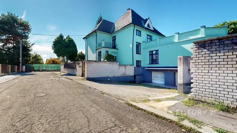 Pronájem bytu 2+kk, Ostrava, Bratrská, 52 m2