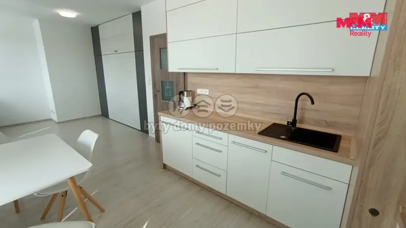 Pronájem bytu 1+kk, Most, Radniční, 34 m2