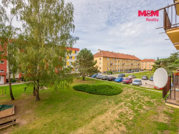 Prodej bytu 2+1, Týnec nad Sázavou, Družstevní, 49 m2