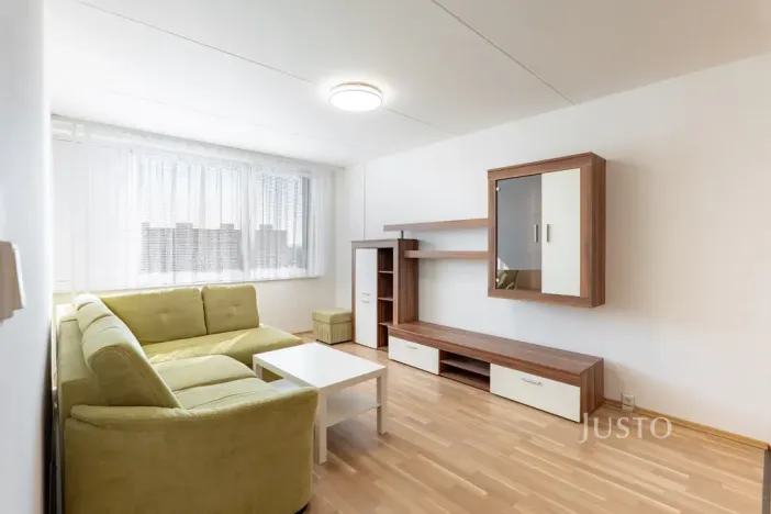 Pronájem bytu 3+kk, Praha - Petrovice, Rezlerova, 63 m2