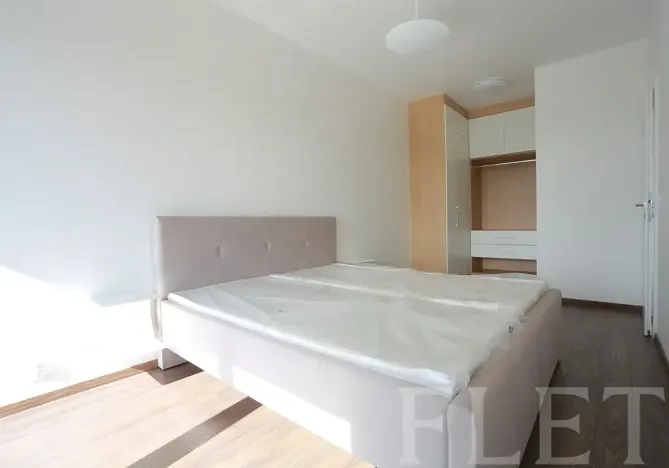 Pronájem bytu 2+kk, Praha - Karlín, U Mlýnského kanálu, 57 m2