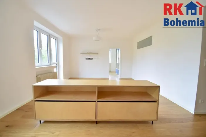 Pronájem bytu 3+kk, Praha - Vršovice, Jakutská, 67 m2