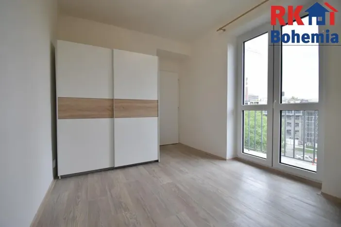 Pronájem bytu 3+kk, Praha - Vršovice, Jakutská, 67 m2