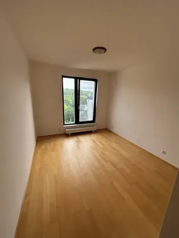 Pronájem bytu 2+kk, Praha - Hloubětín, Nademlejnská, 47 m2